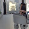 ВидимаУно смеситель для ванны/душа, керамический переключатель, установка на стену, трубчатый поворотный излив 320мм, лейка 70мм, держатель, шланг 1500мм, хром BA240AA ВидимаУно смеситель для ванны/душа, керамический переключатель, установка на стену, трубчатый поворотный излив 320мм, лейка 70мм, держатель, шланг 1500мм, хром BA240AA