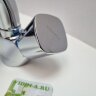 ВидимаКвадро смеситель для умывальника двуручковый, литой поворотный излив 129мм, гибкая G3/8, без донного клапана, хром Vidima BA244AA ВидимаКвадро смеситель для умывальника двуручковый, литой поворотный излив 129мм, гибкая G3/8, без донного клапана, хром Vidima BA244AA